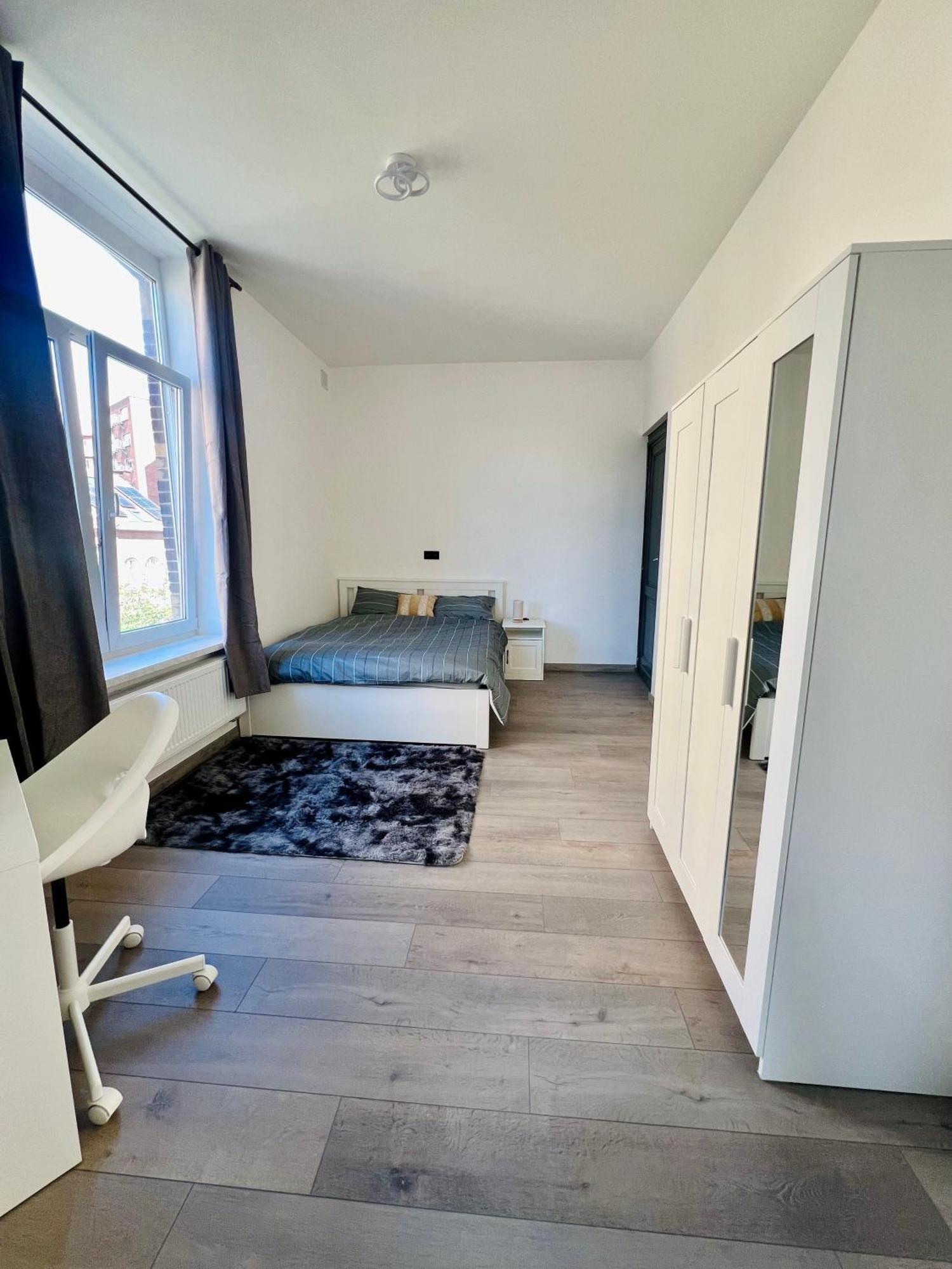 Renove Et Radieux A Bruxelles Экстерьер фото